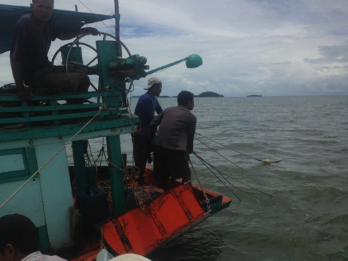 Illegal fishing in Kep